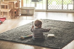 Nounou / baby-sitter